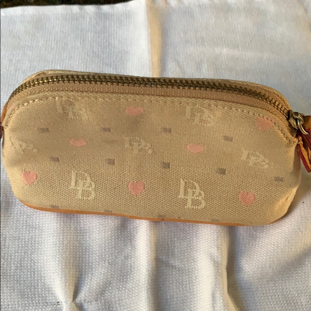 Dooney & Bourke small make up bag